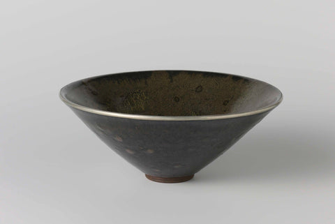 Teabowl with a green black glaze, anonymous, anonymous, c. 1500 - c. 1699 Canvas Print