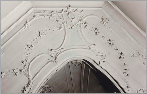 Corner of the ceiling with leaf vines and a floral garland, with cracks, 1981 Canvas Print