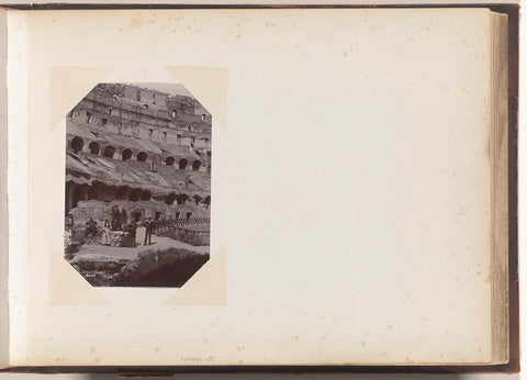 Group of men and women posing in the Colosseum of Rome, anonymous, c. 1900 - c. 1920 Canvas Print