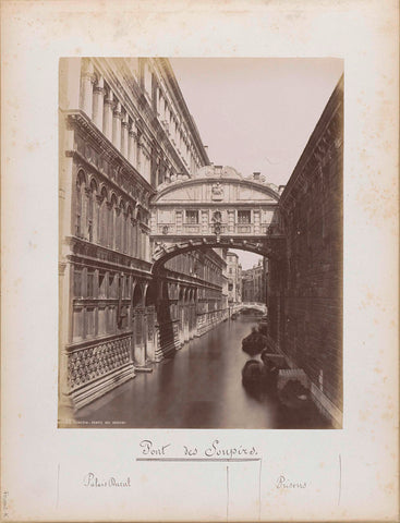 View of the Bridge of Sighs from the Riva degli Schiavoni, Carlo Ponti, 1860 - 1881 Canvas Print