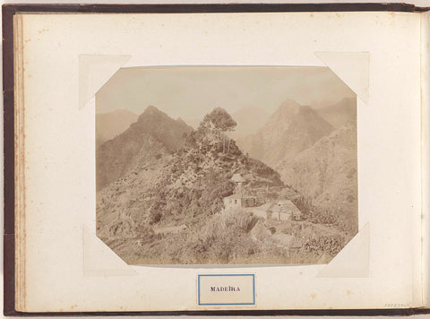 House on a mountainside near Cruzinhas in Madeira, anonymous, c. 1885 - c. 1910 Canvas Print