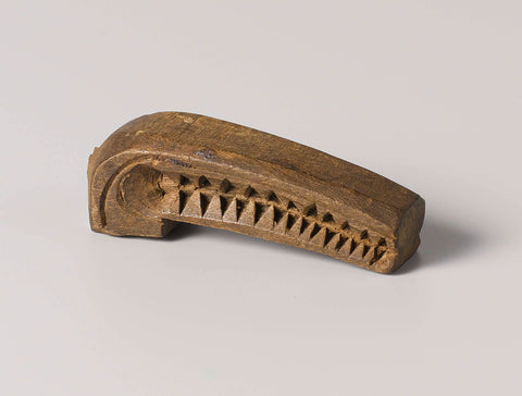 Fragment of wood, in the form of a pipe and decorated with carved triangles, anonymous, c. 1590 - c. 1596 Canvas Print