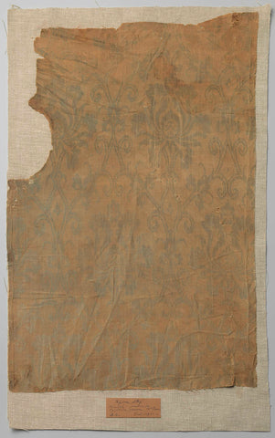 Fragment oriental silk damask, anonymous, c. 1200 - c. 1299 Canvas Print