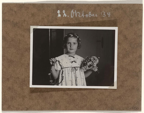 Isabel Wachenheimer with flowers in her hand and in her hair during the golden wedding anniversary of Mathilde Wachenheimer-Wertheimer and Meir Wachenheimer, on 22 October 1934, anonymous, 1934 Canvas Print