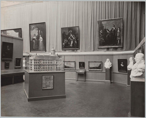 Land history department in the eastern courtyard around 1937, 1937 - 1940 Canvas Print