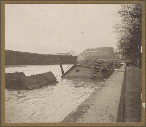 Sunken boat on the Seine River during the flood of Paris, G. Dangereux, 1910 Canvas Print