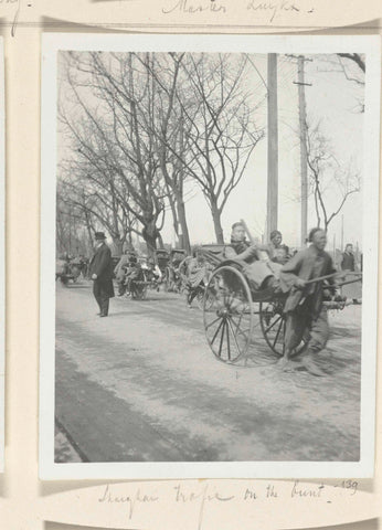 Shanghai traffic on the bunt, Geldolph Adriaan Kessler, after 1908 Canvas Print