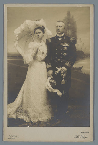 Portrait of Queen Wilhelmina and Prince Hendrik in uniform of rear admiral, Ferdinand Robert Ebner, 1901 - 1902 Canvas Print