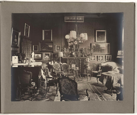 Sitting room in the villa around 1920, 1918 - 1921 Canvas Print