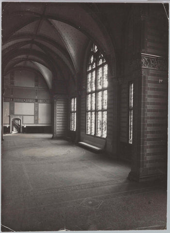 Front hall seen to the west around 1909, 1900 - 1910 Canvas Print