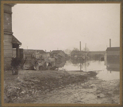 Flooded industrial estate during the flood of Paris, G. Dangereux, 1910 Canvas Print