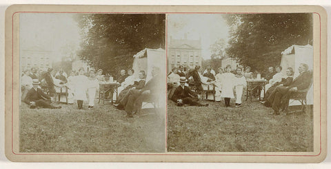 Group portrait of the Kessler-de Lange family in front of country house Ter Horst, Geldolph Adriaan Kessler, 1904 Canvas Print