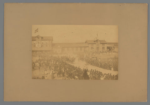 April Festival 1887: the departure of the procession from the station, Albert Greiner, 1887 Canvas Print