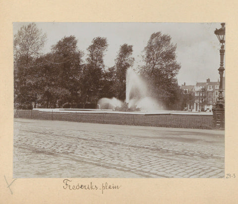 Frederiksplein in Amsterdam, Hendrik Herman van den Berg, in or after 1890 - in or before 1894 Canvas Print