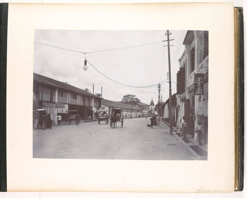 Gezicht op Kesawanstraat in Medan, Sumatra (Kesawanstrasse seen from the south), Stafhell & Kleingrothe, c. 1890 - 1900 Canvas Print