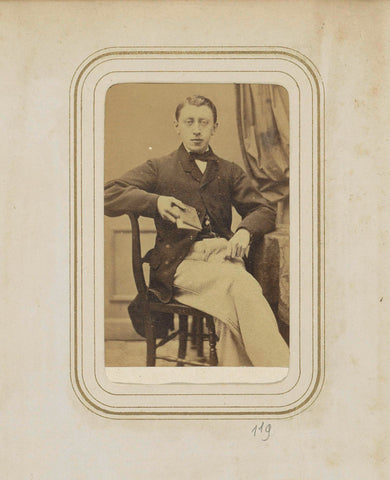 Portret van een man in een jas met boek in de hand, Lambertus Martinus Delboy, c. 1870 - 1891 Canvas Print