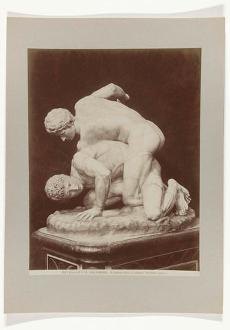 Greek sculpture of two wrestlers, Fratelli Alinari, c. 1880 - c. 1895 Canvas Print