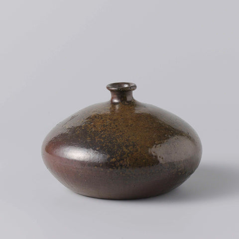 Bottle vase with a green brown glaze, Yaheita (Yaheiji ?), Yaheita (Yaheiji ?), c. 1675 - c. 1699 Canvas Print