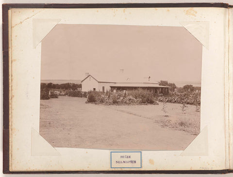 View of The Nelmapius House and garden in South Africa, anonymous, c. 1885 - c. 1910 Canvas Print