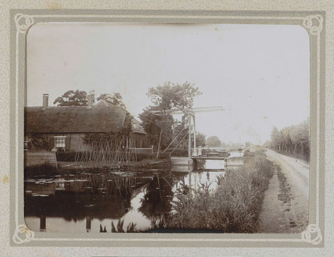 Farm with a drawbridge over a ditch, Folkert Idzes de Jong, c. 1905 - c. 1907 Canvas Print