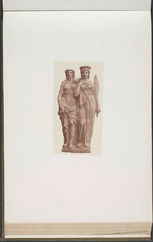 Gipsmodellen voor kariatiden op het Palais du Louvre door Georges Jacquot, Édouard Denis Baldus, c. 1855 - c. 1857 Canvas Print