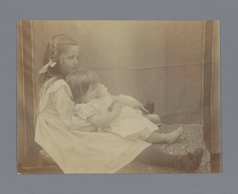 Portrait of two unknown children, Johannes Diderik van der Waals (1873-1971) (attributed to), 1900 - 1920 Canvas Print