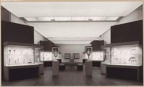 Room with silverware in display cases, in the middle benches forming a square, c. 1979 - c. 1980 Canvas Print