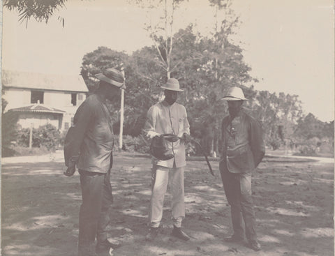 Garrison pharmacist Bolten with sloth, Andries Augustus Boom, 1908 Canvas Print