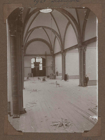 Four people pose in the Hall of Fame during the renovation of 1925., 1925 Canvas Print