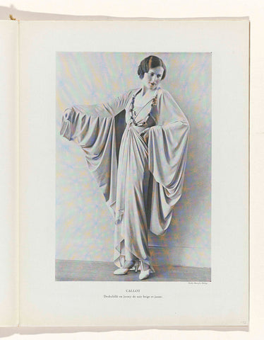 Art - Goût - Beauté, Feuillets de l' élégance féminine, June 1932, No. 142, 12th Year, p. 13, Henryka Philipp, 1932 Canvas Print