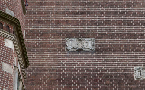 Cartouche from the Facade of the Amsterdam Soldatengasthuis (Soldier’s Hospital), anonymous, 1587 Canvas Print