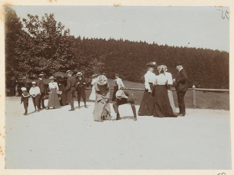 The kessler and heyning families during a walk through the mountains, probably in the Harz, Geldolph Adriaan Kessler, c. 1903 Canvas Print