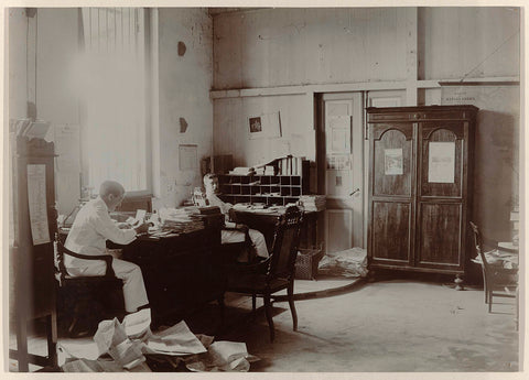 Chamber of the Editors of the Deli Courant, anonymous, 1908 Canvas Print