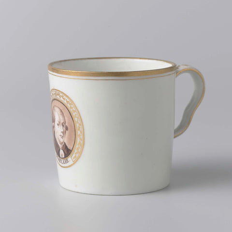 Cup with the portrait of Cornelis de Gijselaar, anonymous (attributed to), after 1794 Canvas Print