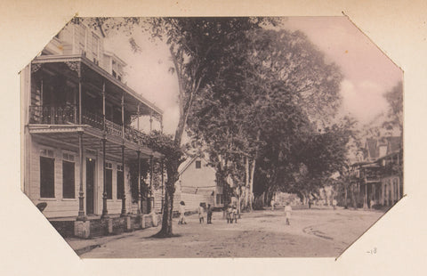 Gravenstraat in Paramaribo, Eugen Klein, 1900 - 1910 Canvas Print