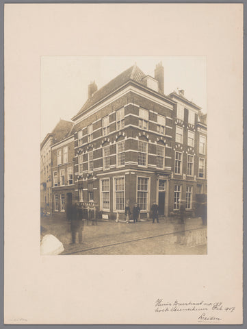 Huis op Breestraat 177 in Leiden, anonymous (Monumentenzorg) (attributed to), A.J.M. Mulder (possibly), 1907 Canvas Print