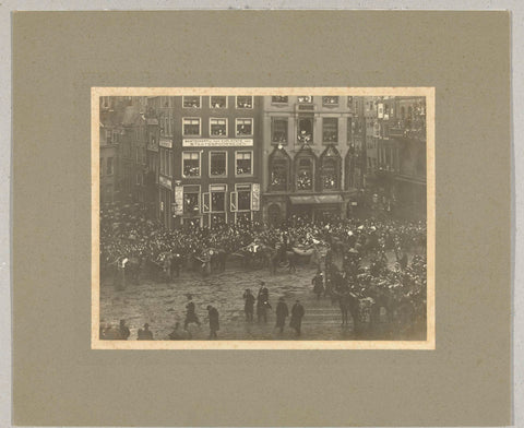 Festivities on the occasion of the wedding of Queen Wilhelmina and Prince Hendrik, G.A. Mögle & Co, 1901 Canvas Print