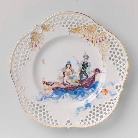 Dessert plate, multicolored painted with a scene from the stories of One Thousand and One Nights, Meissener Porzellan Manufaktur, 1973 Canvas Print